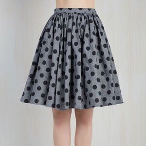 ModCloth Navy Blue Chambrey Polka Dot Skirt XL Cute Office Pleated Chic Flowy